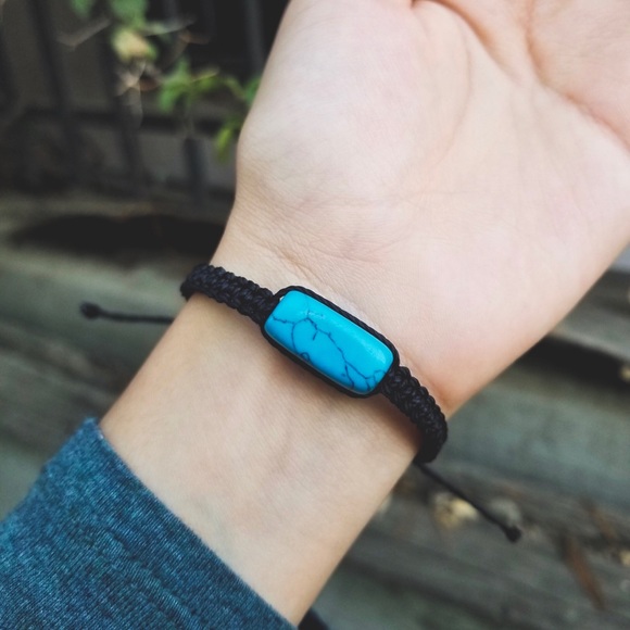 Magnesite “Turquoise”  Veined Stone Waxed Bracelet - Picture 2 of 4